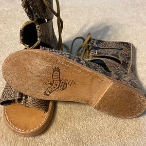Freebird Ceasar Sandals Size 5